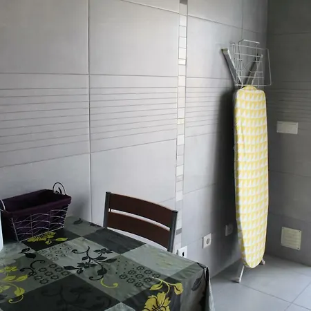 Rias Apartment *