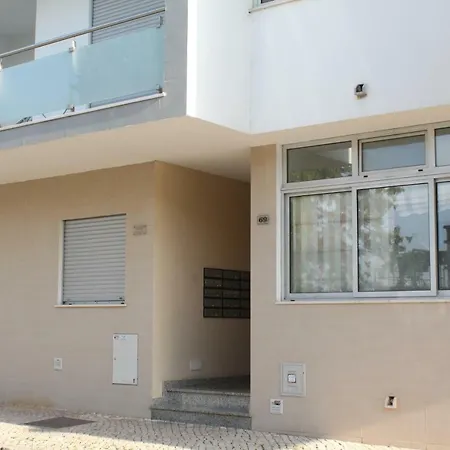Rias Apartment *